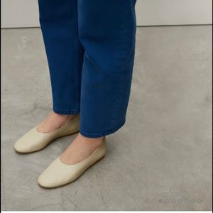 Everlane Cream Italian Leather Day Glove Flats